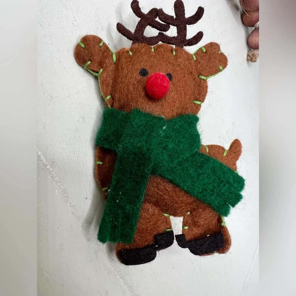 Brand New - Reindeer Holiday Pin